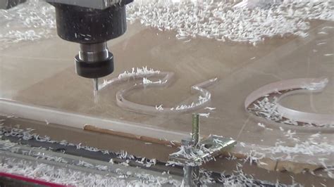 cutting acrylic with cnc router